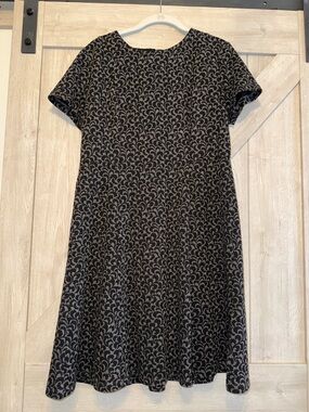 LOFT Black and Gray Short-Sleeve A-Line Midi Dress